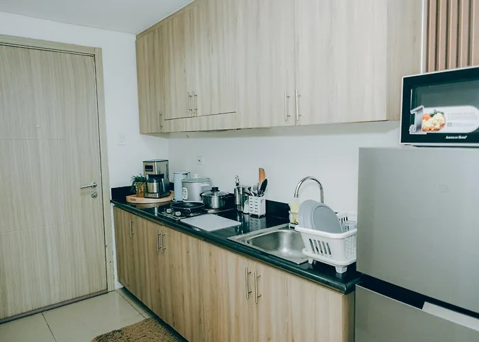 Budget Staycation Near Moa Manila