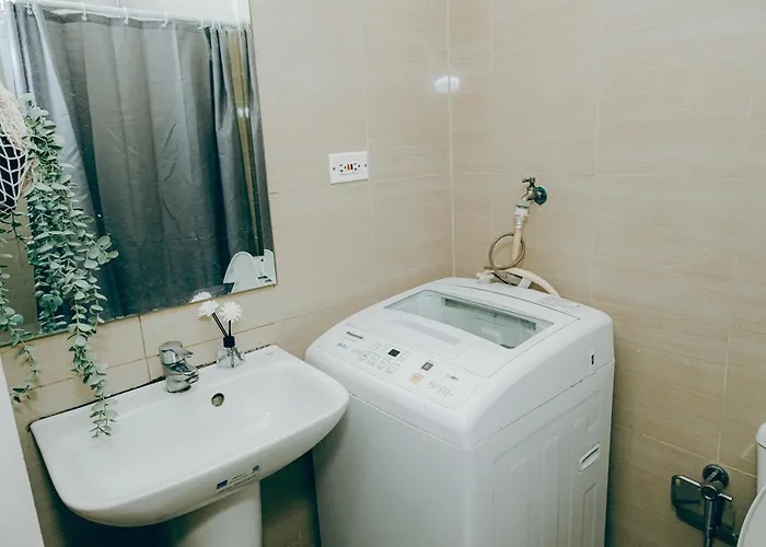 Budget Staycation Near Moa Apartahotel Manila